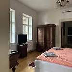 بيت للعطل Szent Florian Tuzolto Panzio فيشيغراد